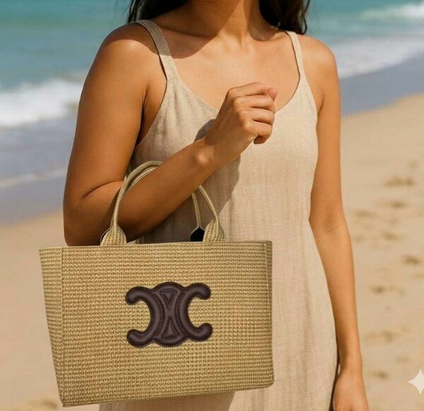 Sac en paille élégant