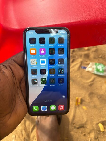 IPHONE 11 64 Go SANS ID