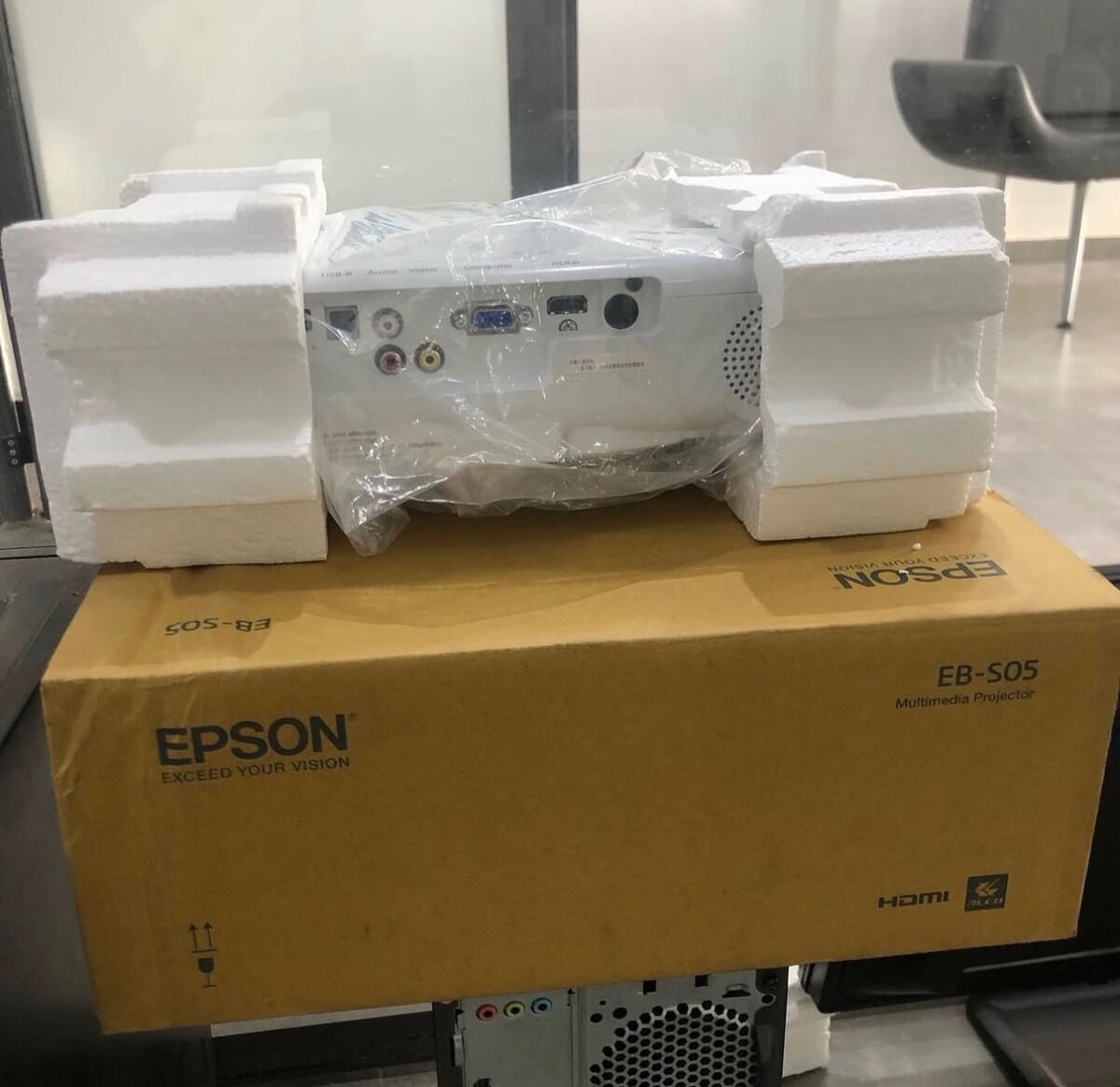 Epson Projector - EB - S05