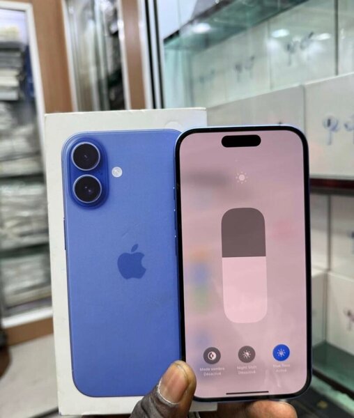 iPhone bleu - Dernière génération