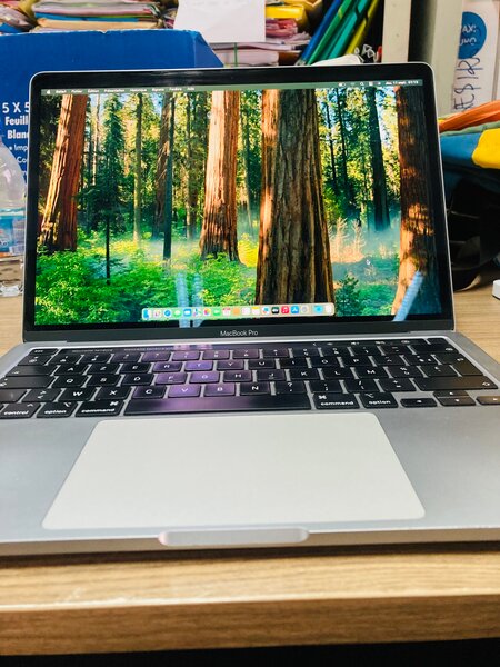 MacBook Pro 2019 Touch Bar