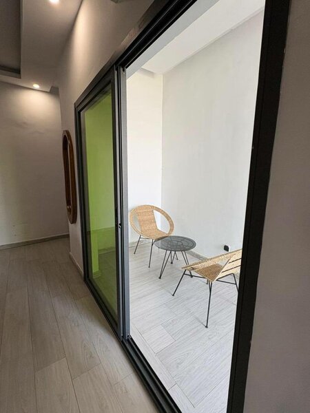 Chaise de salon moderne