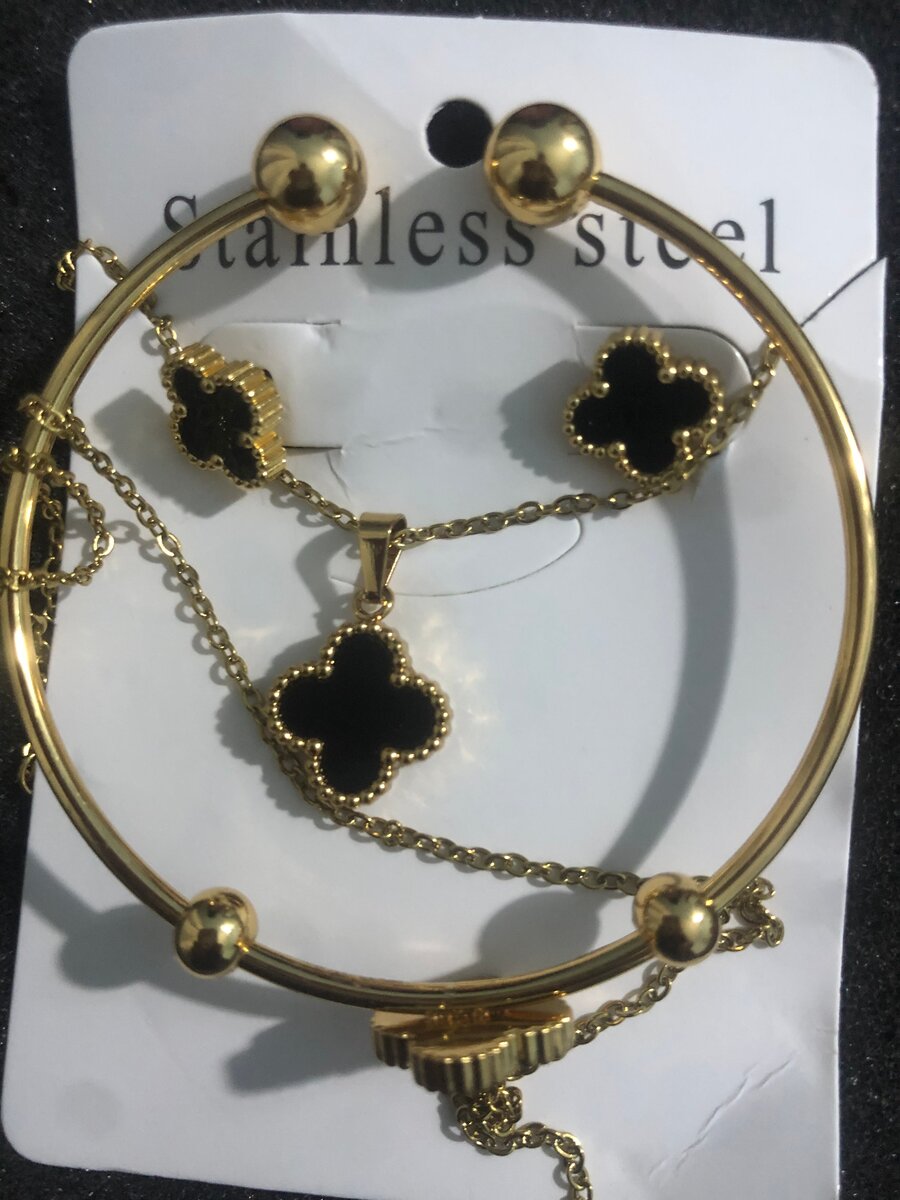 Bijoux en acier inoxydable