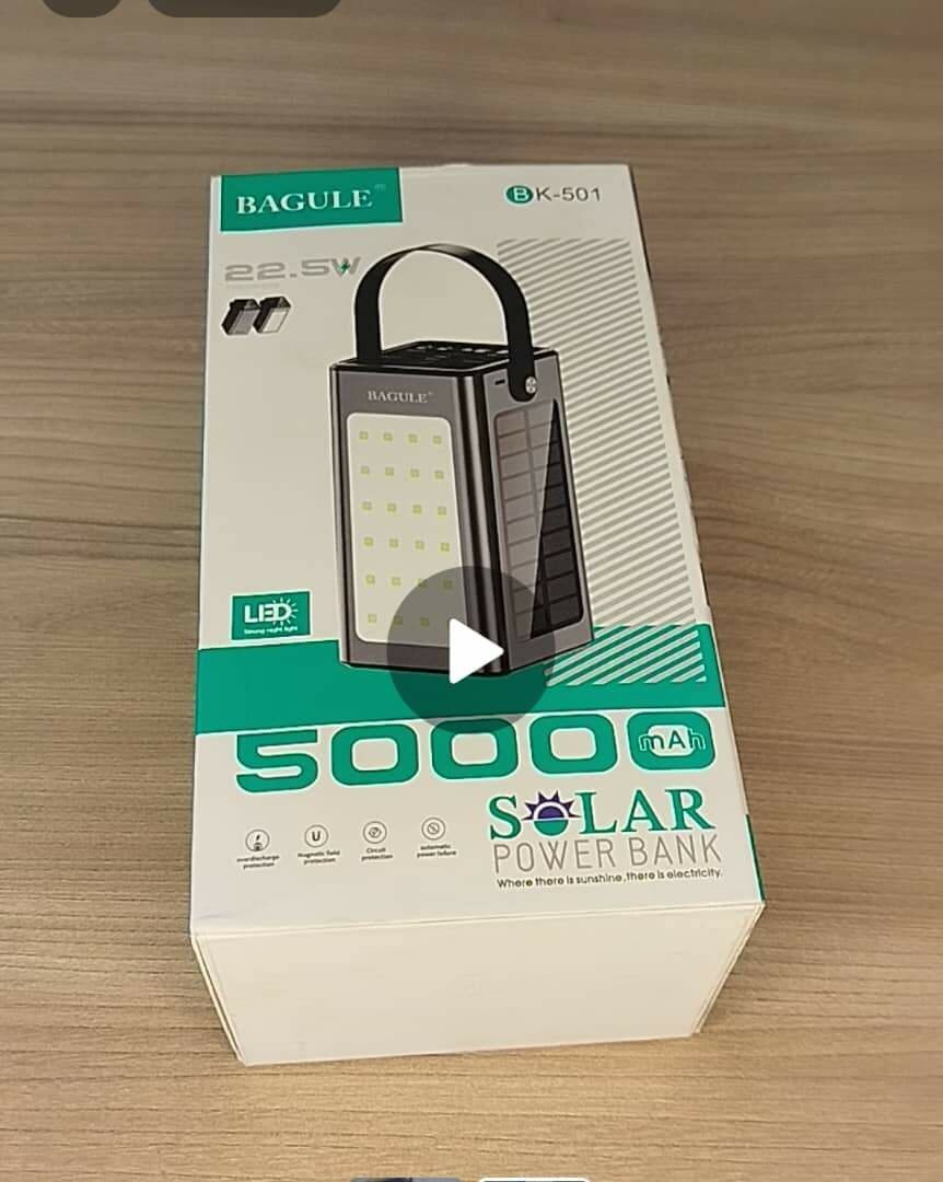Chargeur Solaire Portable 50000mAh