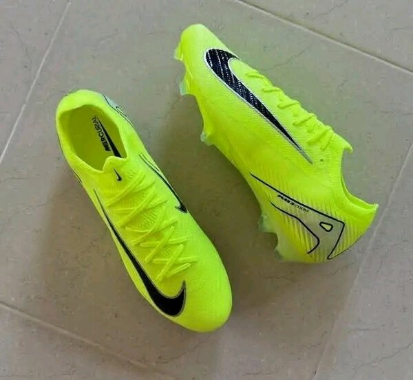 Nike mercurial football boots