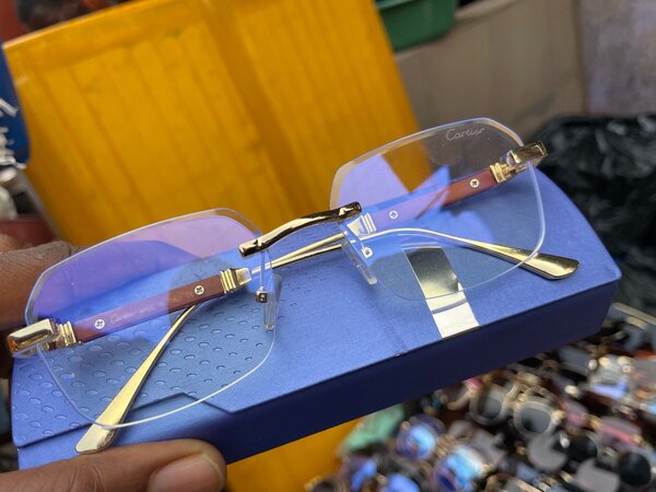 Lunette cartier de qualité