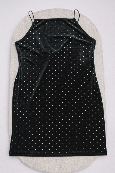 Robe noire à pois élégante