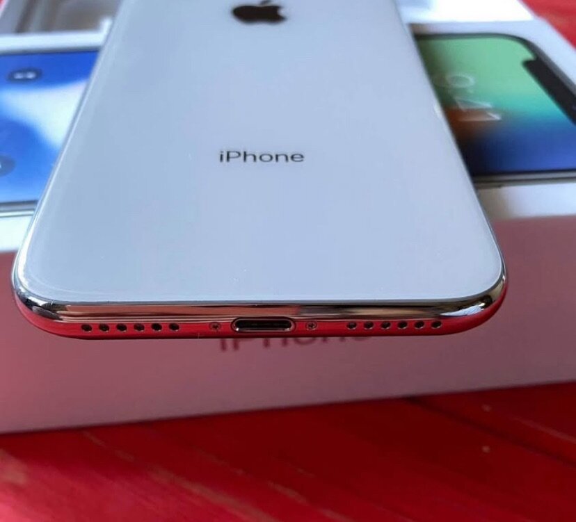 Smartphone premium avec accessoires complets