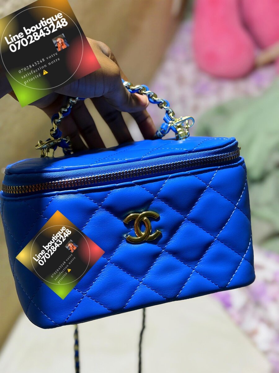 Sac à main bleu élégant