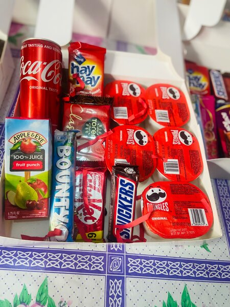 Gifts for ladies and men, snack boxes