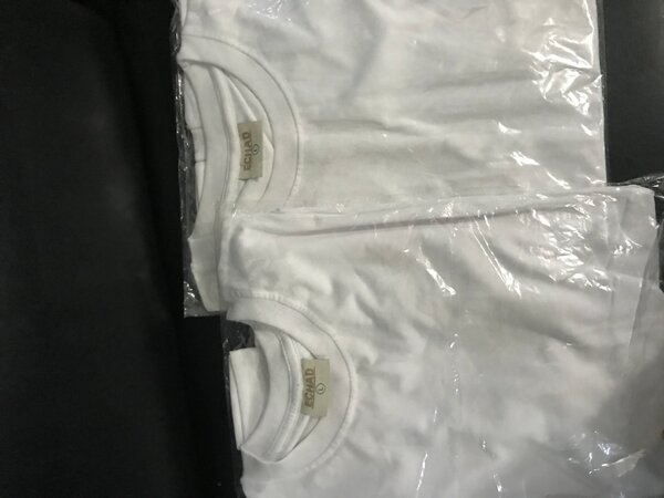 Lot de t-shirts blancs unisexes