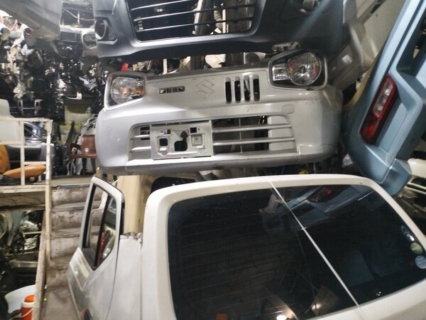 Alto, WagonR Original Doors,Bonnet,Side Mirrors,Grills,Bumpe