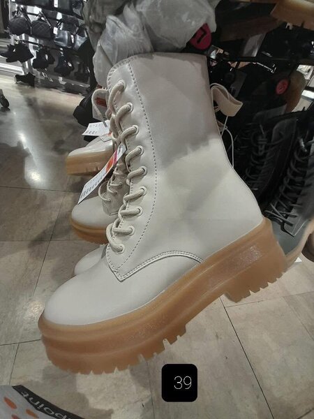 Bottes en cuir élégantes