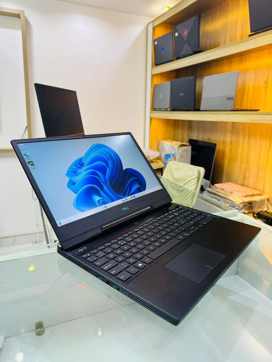 DELL G7 7590