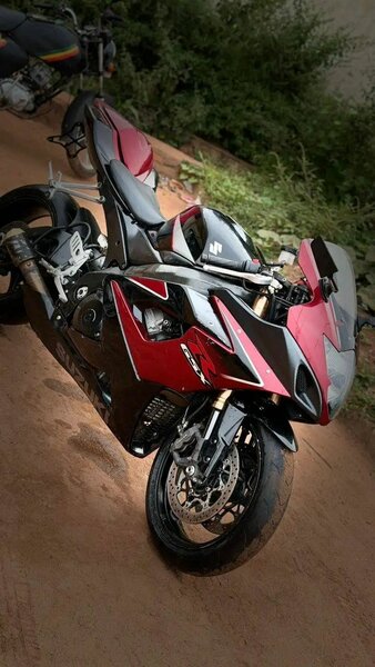 Moto sportive de haute performance