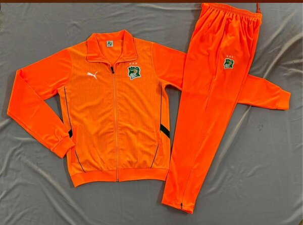 Ensemble de survêtement sportif