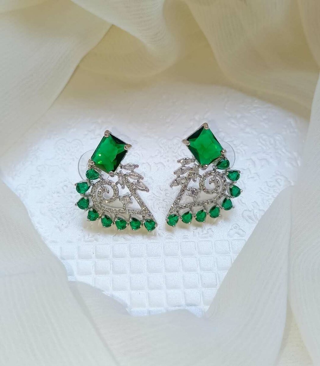 Ladies earrings