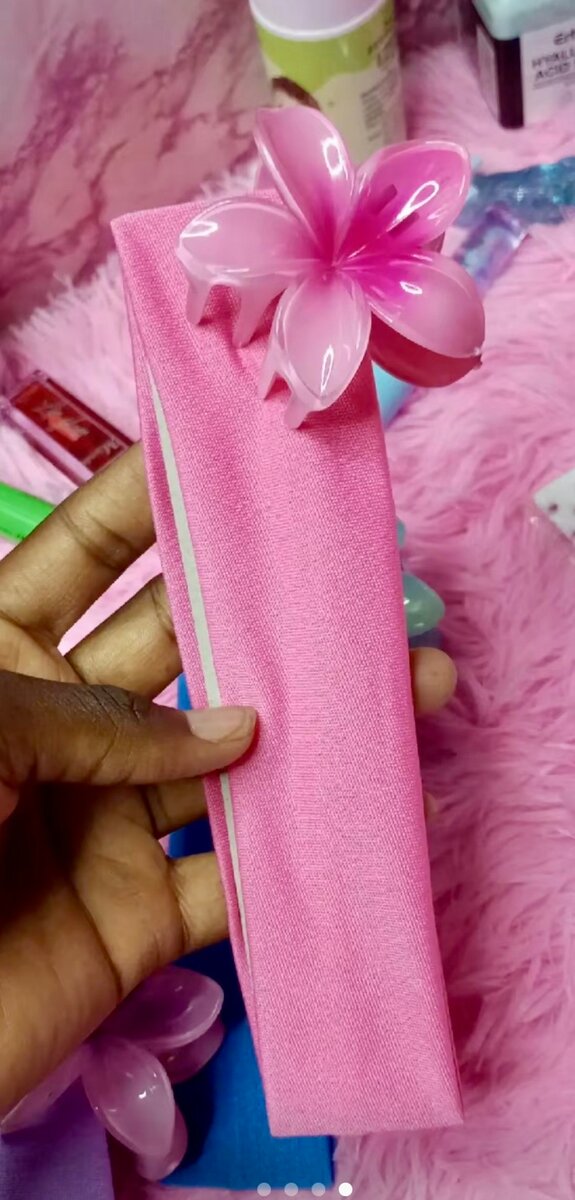 Fleur Porte-Pince à Cheveux