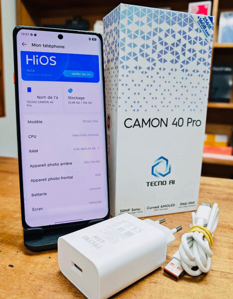 Smartphone Tecno Camon 40 Pro