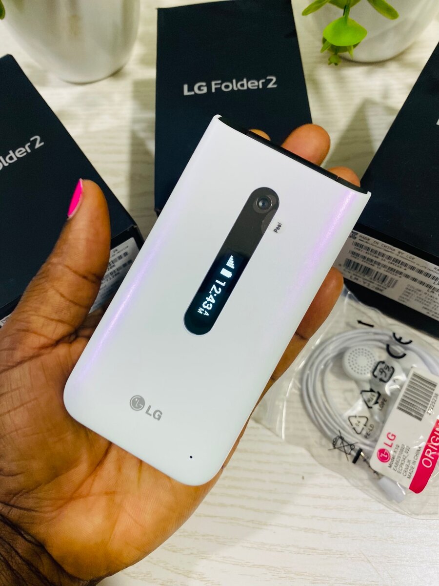 LG folder2 2G. White