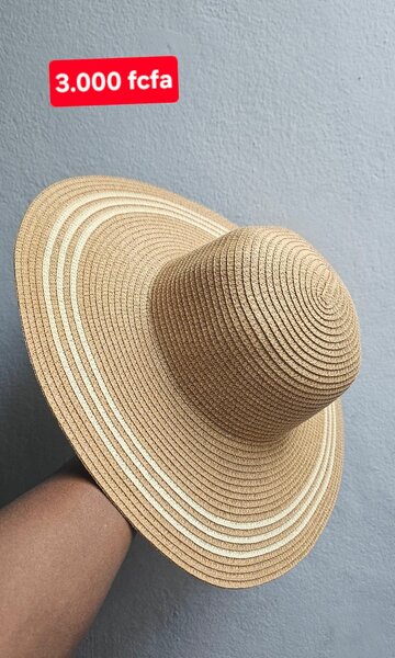 Chapeau de paille élégant