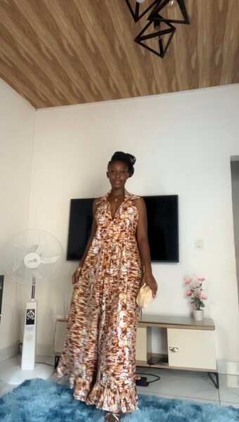 Robe dos nu élégante