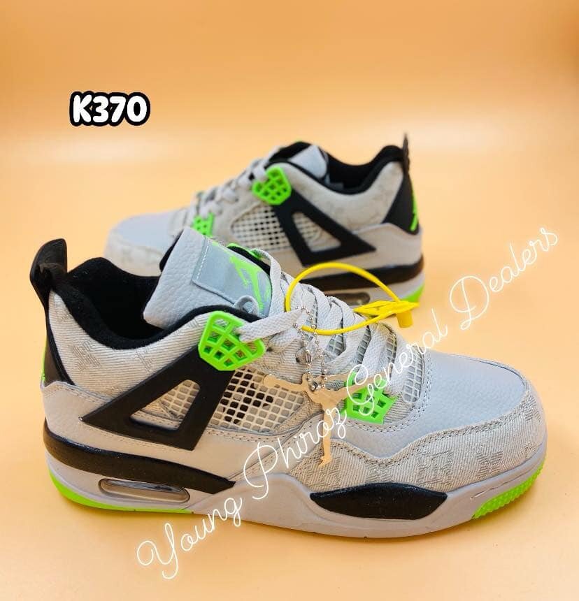 Good Quality Sneakers Size: 40-45 