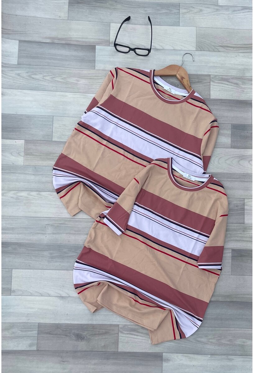 T-shirts rayés assortis