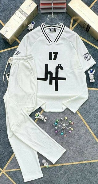 Ensembles, Complets Hommes