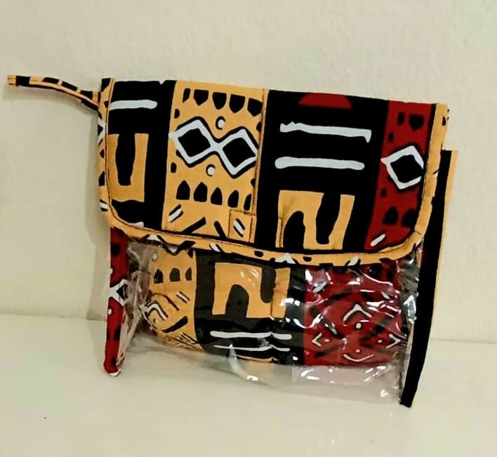 Ensemble de trousses ethniques