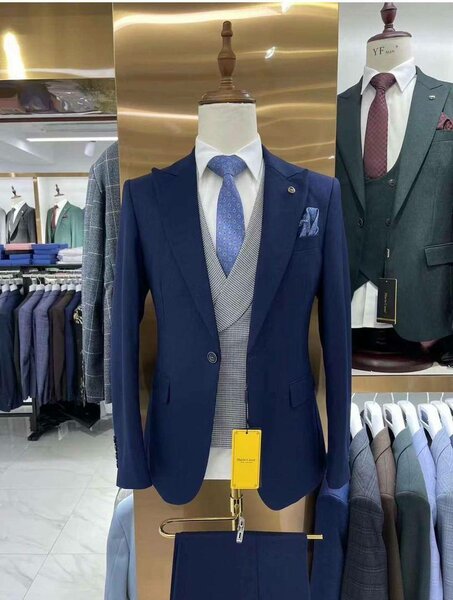 Costume de cérémonie pour homme