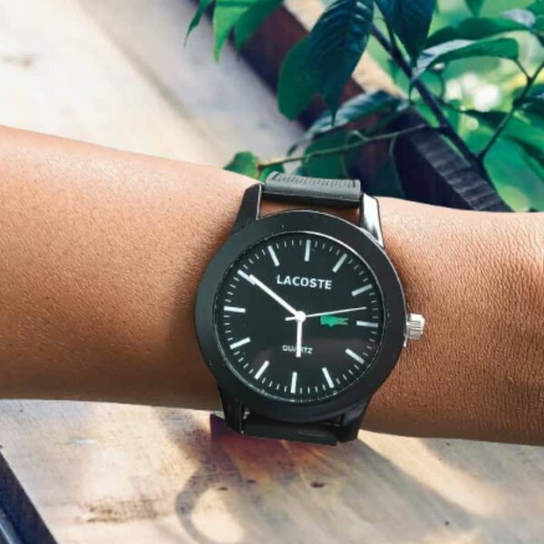 Montre Lacoste élégante