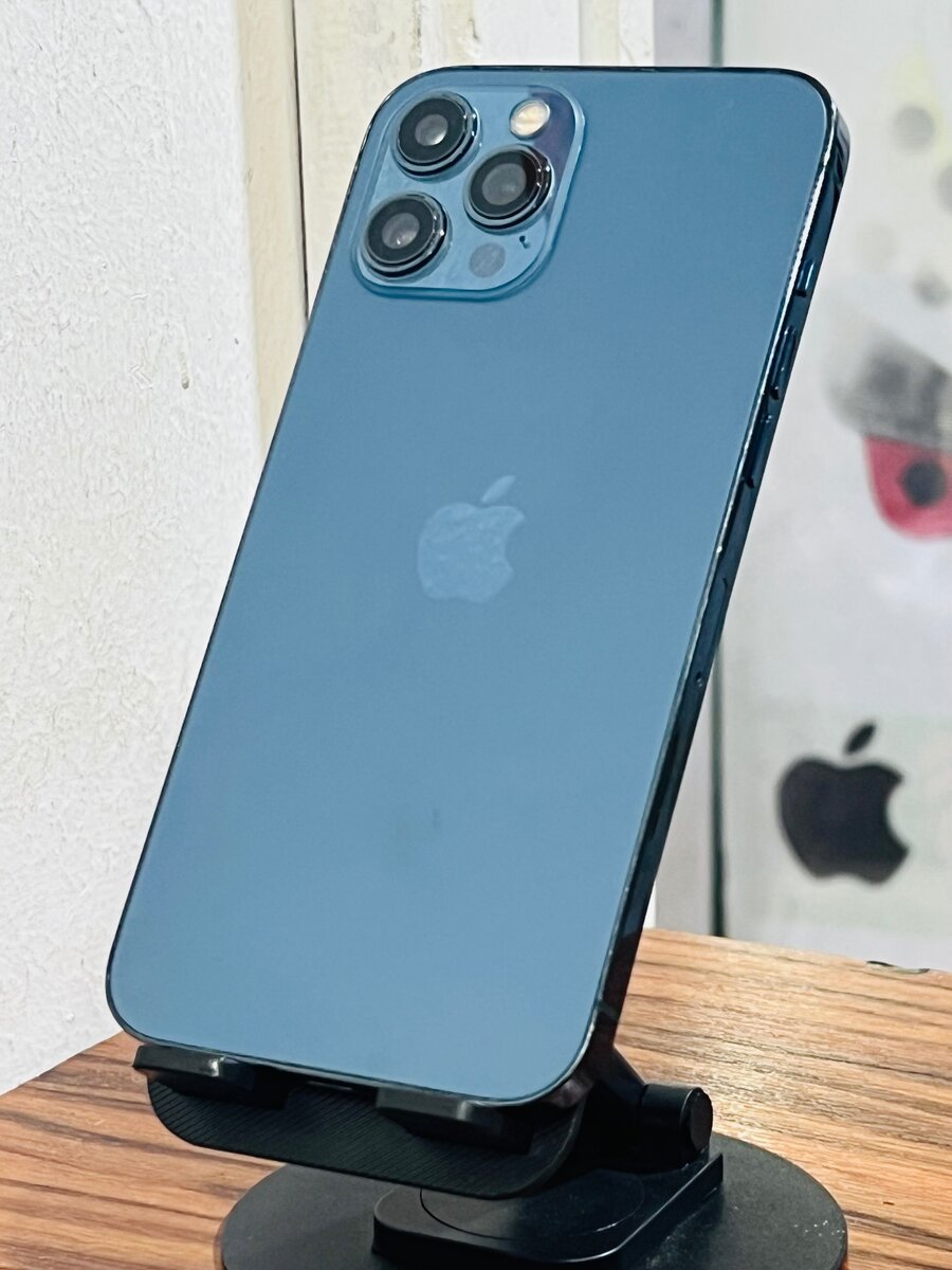 iPhone 12 Pro Max 128gb ( vendu avec reçu )