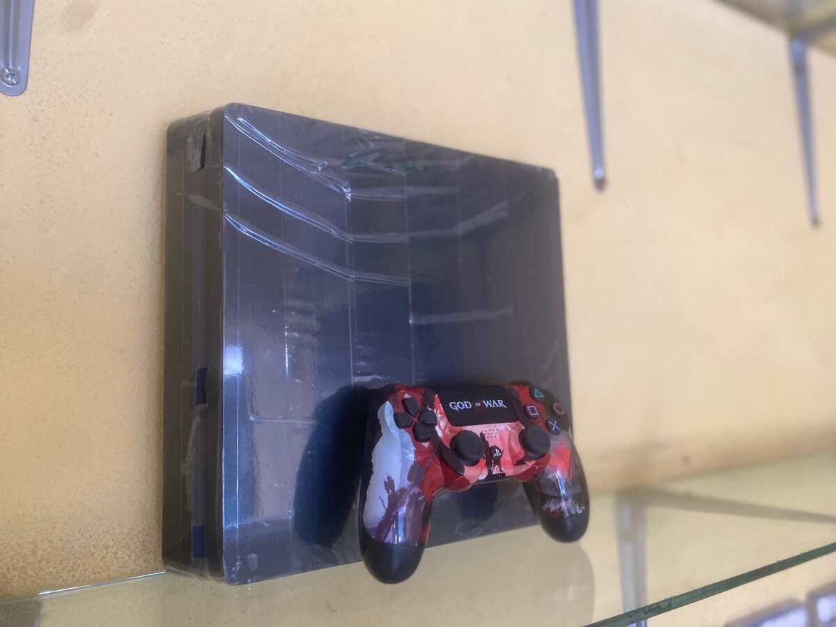 Console PS4 God of War Edition