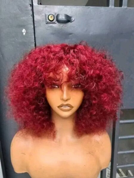 Perruque Bouclée Teintée