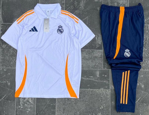 Ensemble de survêtement sportif