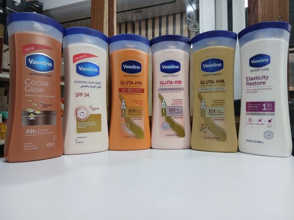 Vaseline Soins Intégrés SPF et Hydratation