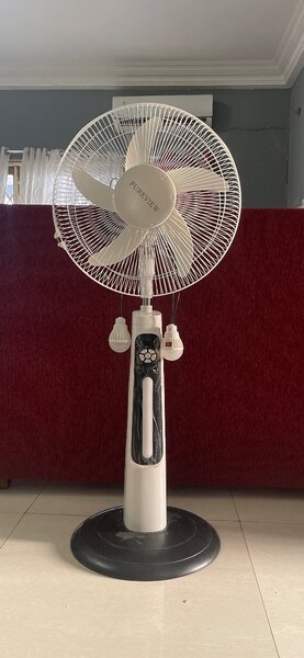 Rechargeable Solar Fan