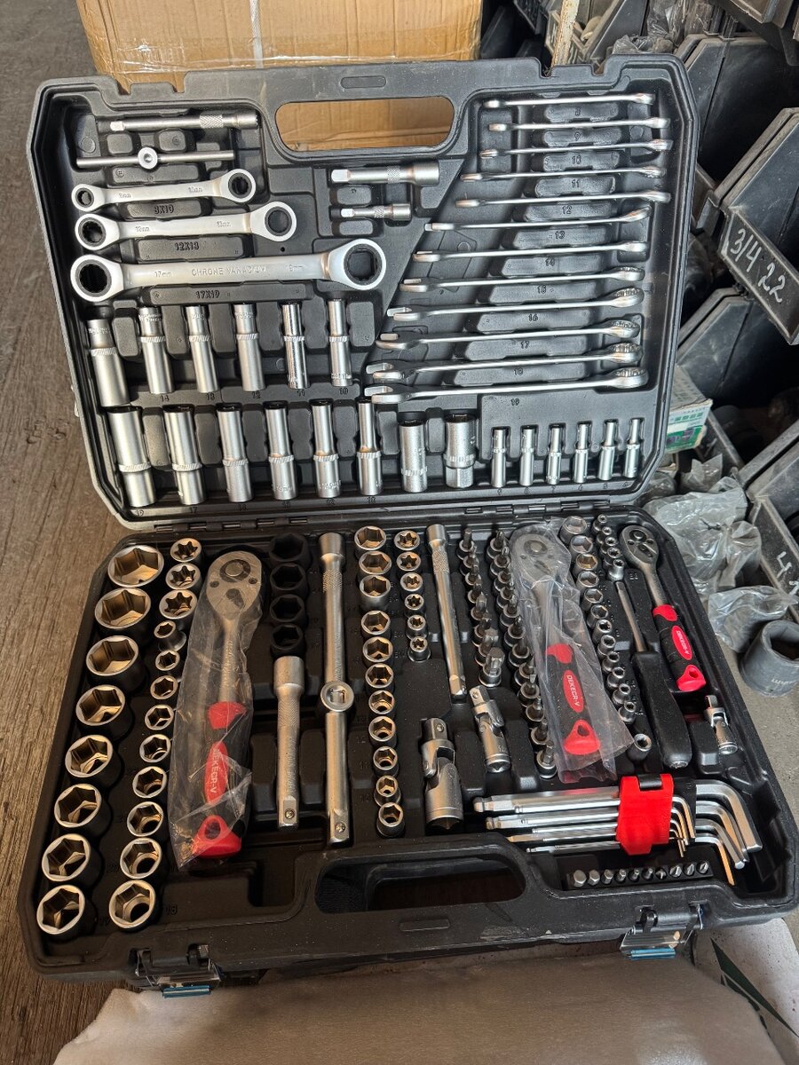 Набор инструментов 151pcs