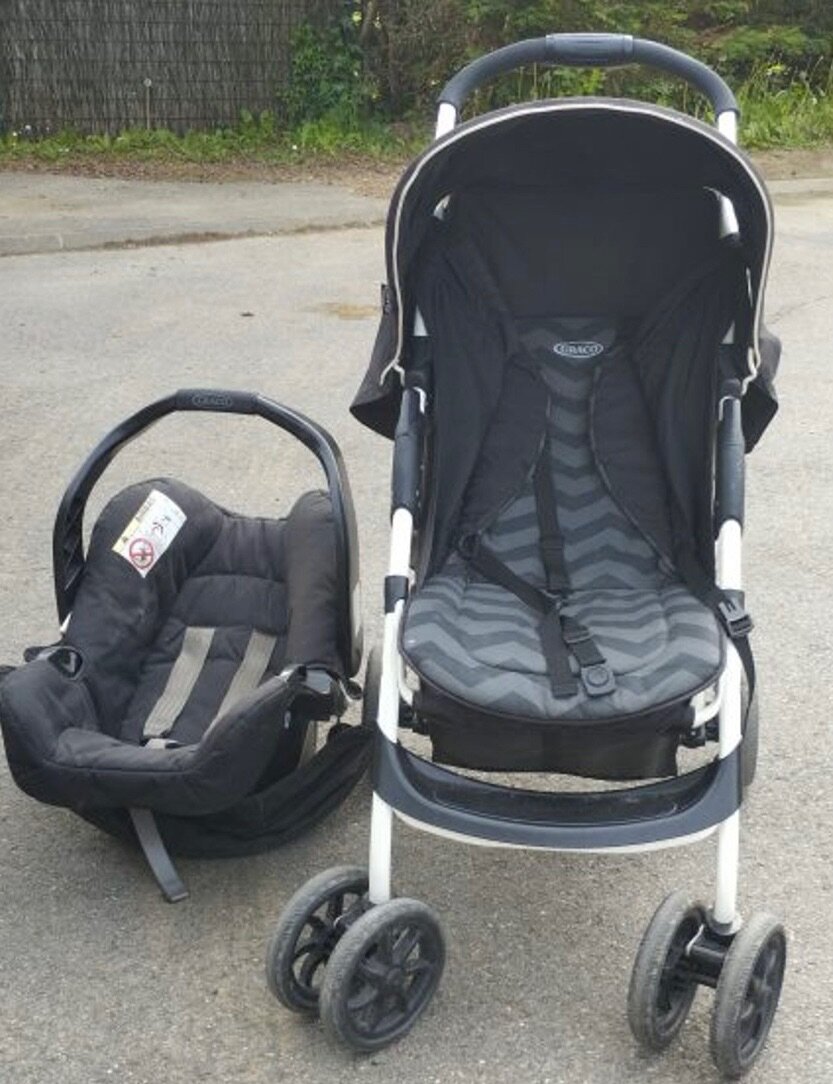 Poussette et siège auto