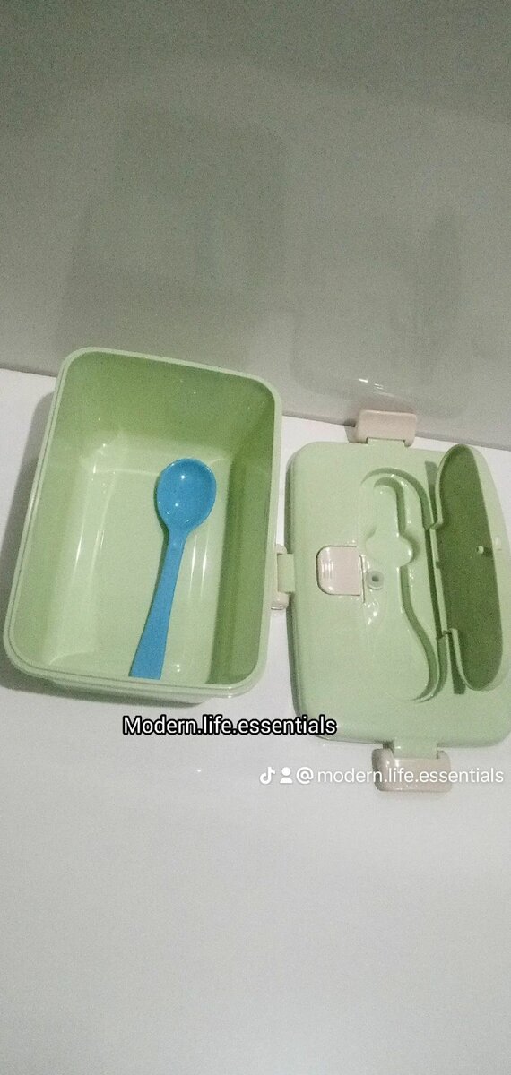 Rectangular topper lunch box with free spoon