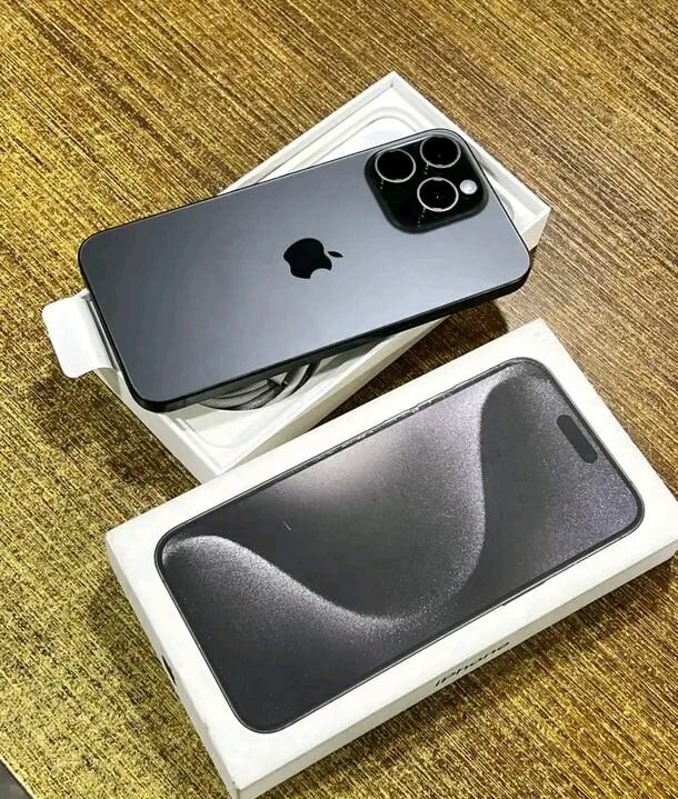 iPhone 15 Pro Max Noir