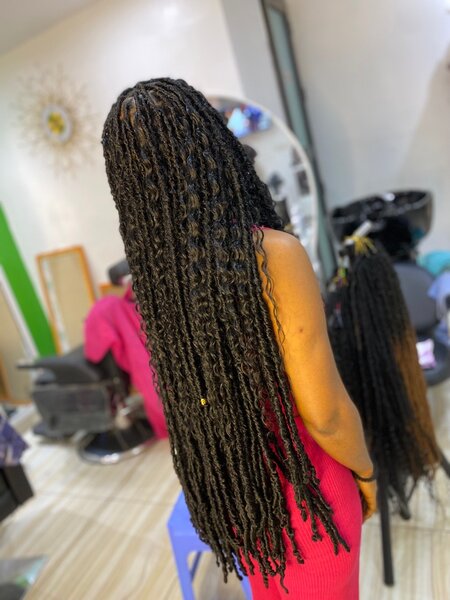 Tresses longues en mèches torsadées