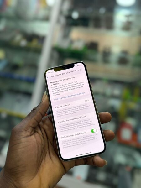 iPhone 12 Pro 128 giga très