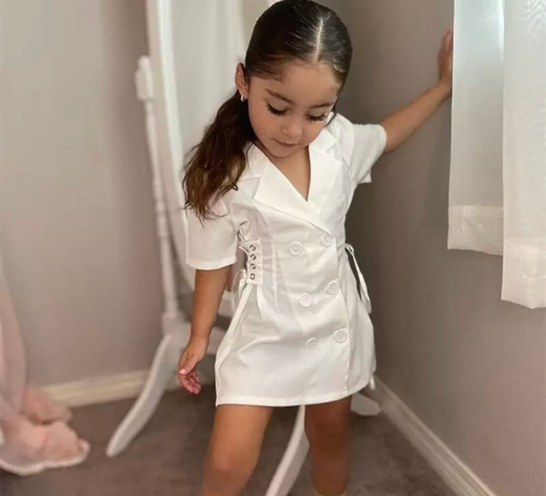 Robe fille élégante blanche