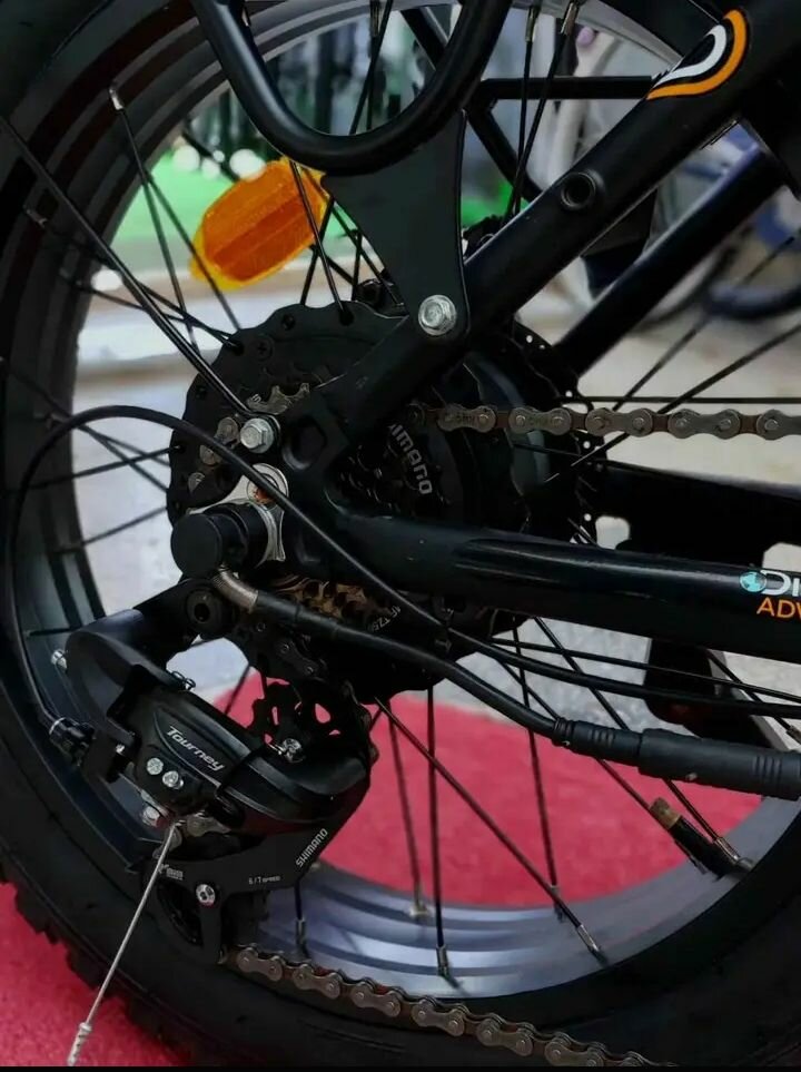 Vélo électrique pliant robuste