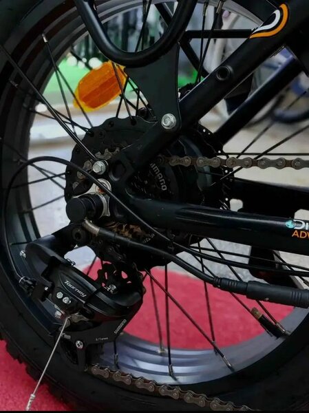 Vélo électrique pliant robuste