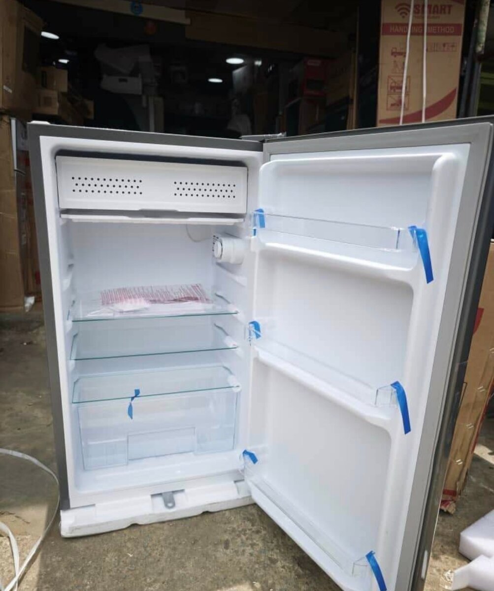 Réfrigérateur Compact Moderne