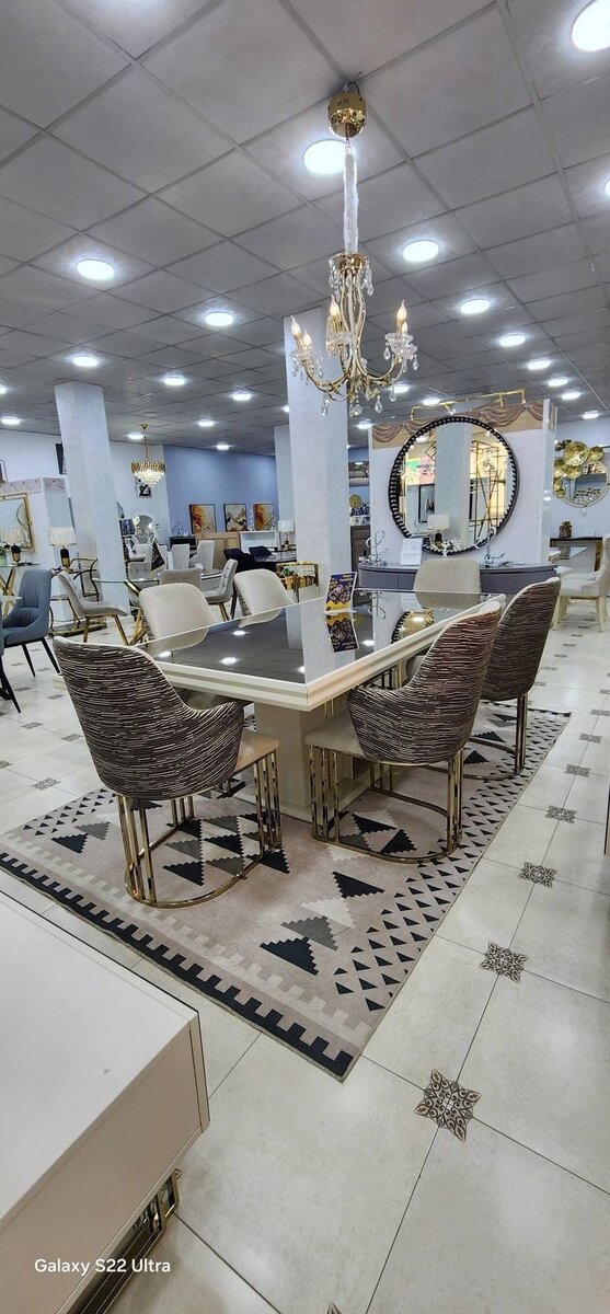 Table à manger 6 chaises