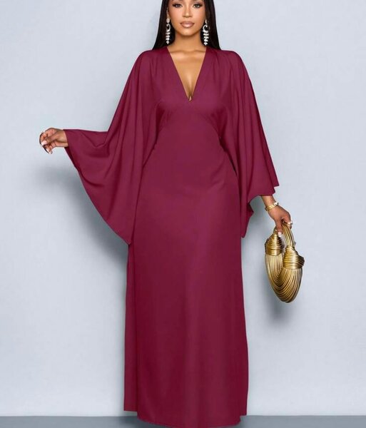 Robe longue élégante à manches chauve-souris